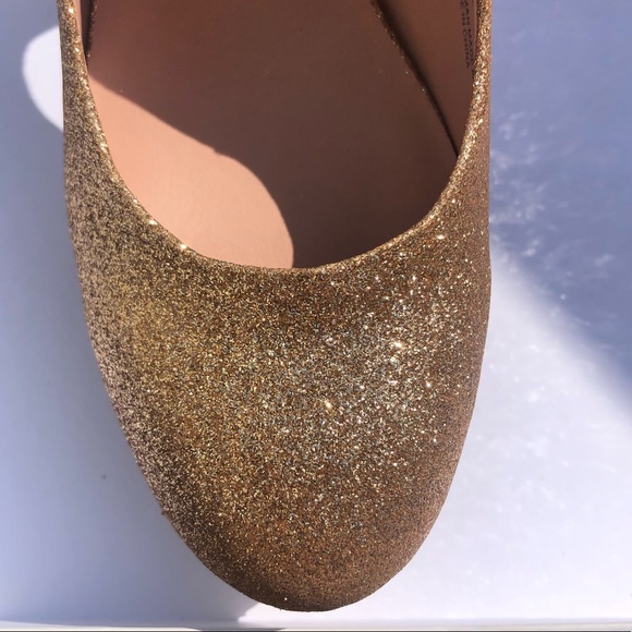 Betsey Johnson Pump - Picture 6 of 8